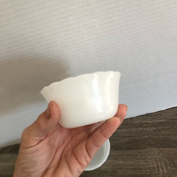 Vtg Fire King Milk Glass Custard Bowls - Picture 6 of 13